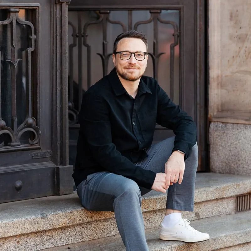Porträt von Philipp Bremer, Producer bei Collective Brain