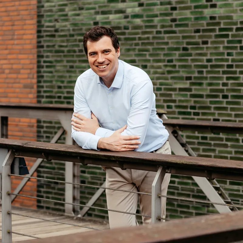 Porträt von Florian Wessling, Chief Executive Officer bei Collective Brain
