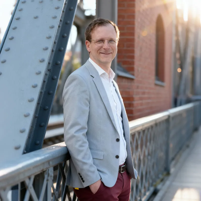 Porträt von Arno Hoffrichter, Chief Technology Officer bei Collective Brain